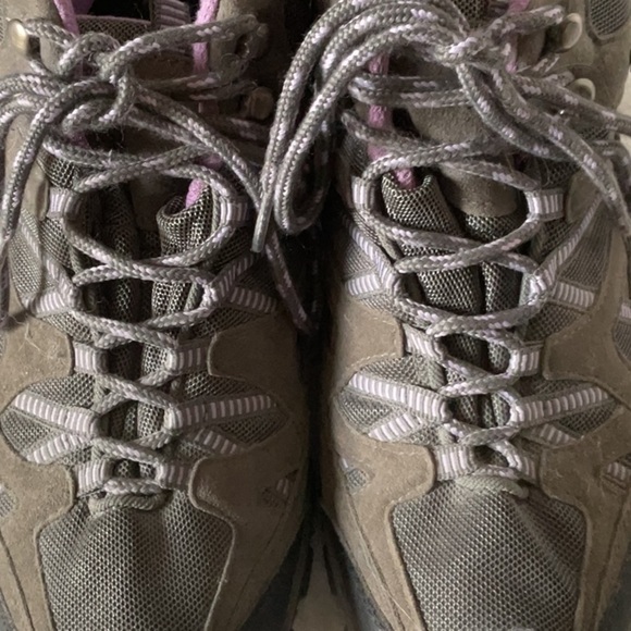 Itasca Gray and Pink Athletic Shoes with Ankle Support - Picture 3 of 8